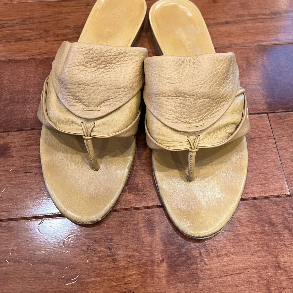 Bottega Veneta Leather Mules - Picture 6 of 6